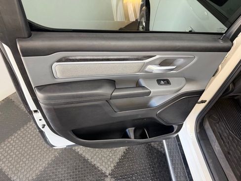 Used 2022 RAM 1500 Big Horn AWD/4WD image 35