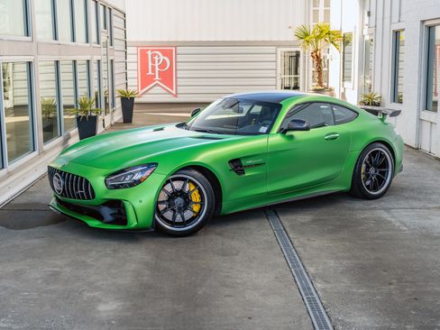 Used 2020 Mercedes-Benz AMG GT R image 2