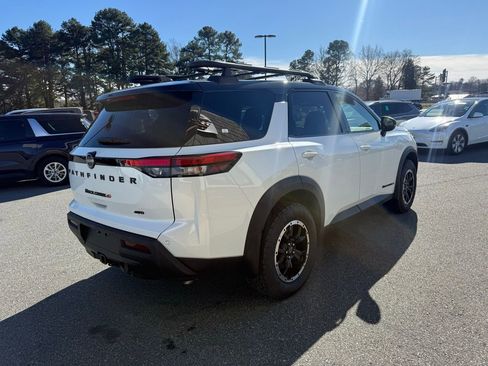 Used 2025 Nissan Pathfinder Rock Creek image 8
