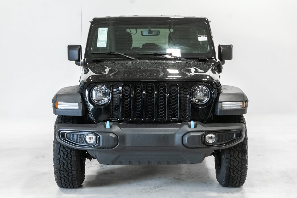 Used 2023 Jeep Wrangler Unlimited w/ 8.4" Radio Group AWD/4WD image 6