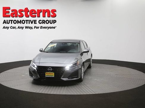 Used 2023 Nissan Altima 2.5 S FWD image 52