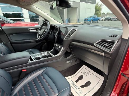 Certified 2023 Ford Edge SEL w/ Sport Appearance Package AWD/4WD image 10