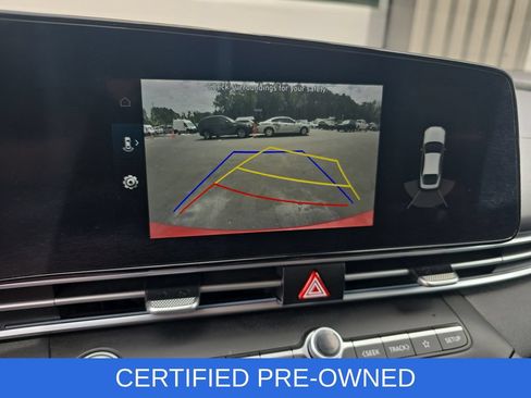 Used 2022 Hyundai Elantra Limited FWD image 24
