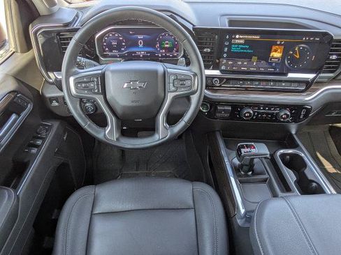 Certified 2025 Chevrolet Silverado 1500 RST w/ Convenience Package II AWD/4WD image 16