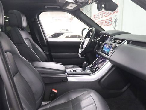 Used 2019 Land Rover Range Rover Sport HSE image 18