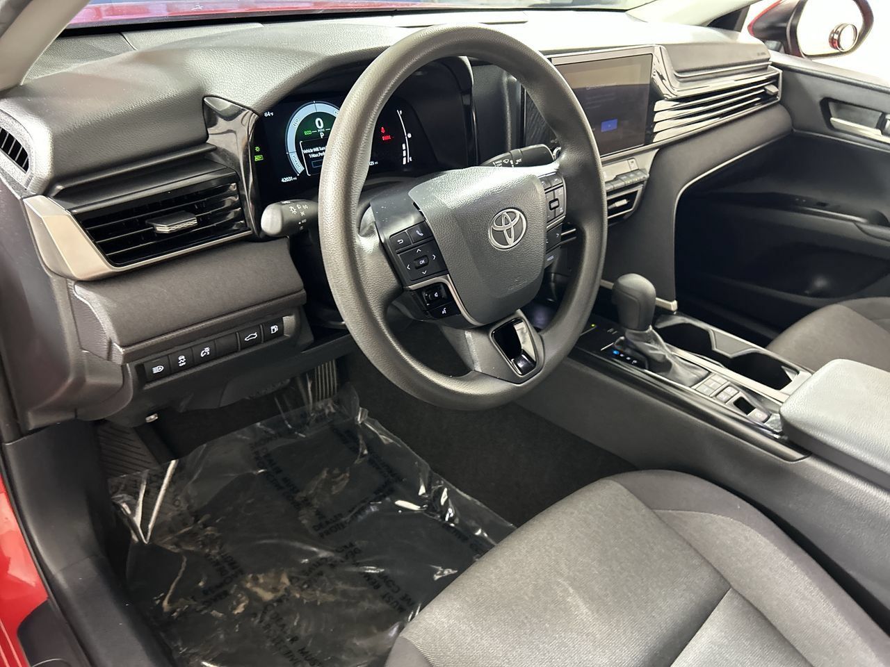 Used 2025 Toyota Camry LE w/ Convenience Package FWD image 12