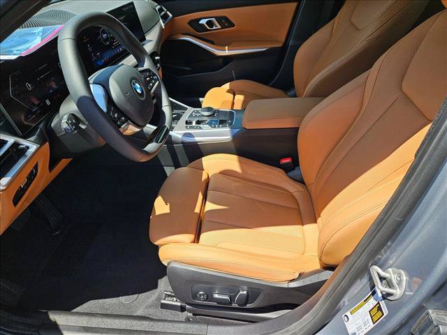 Used 2026 BMW 330i Sedan w/ Convenience Package RWD image 16