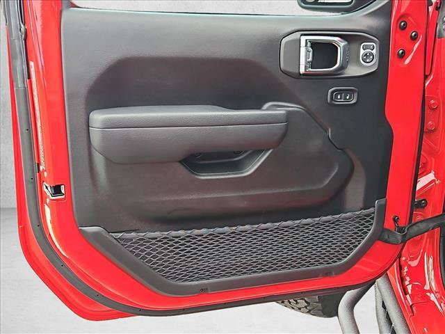 Certified 2025 Jeep Wrangler Sport AWD/4WD image 9