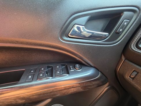 Used 2016 GMC Canyon SLE w/ SLE Convenience Package RWD image 17
