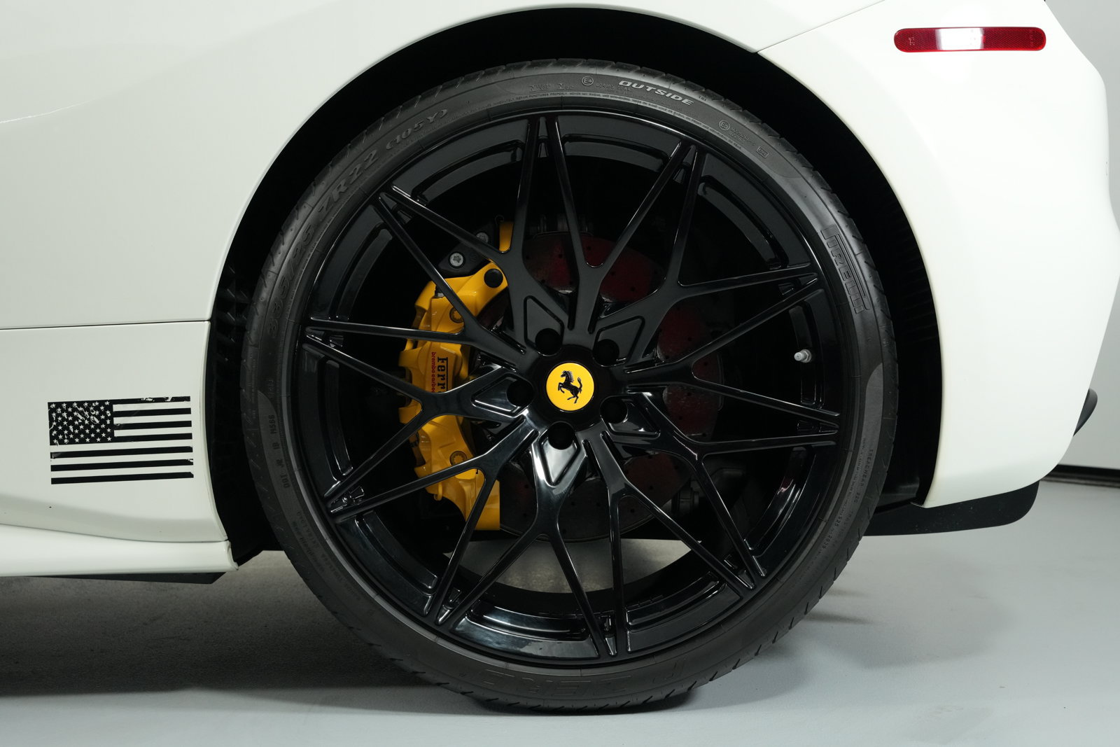 Used 2019 Ferrari 488 Spider RWD image 9