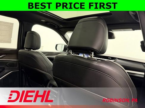 New 2026 Jeep Grand Cherokee Limited AWD/4WD image 13