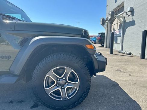 Used 2023 Jeep Wrangler Unlimited Sport AWD/4WD image 12