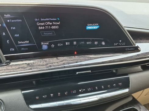 Used 2021 Cadillac Escalade ESV Premium Luxury w/ Driver Assist Tech Package RWD image 29