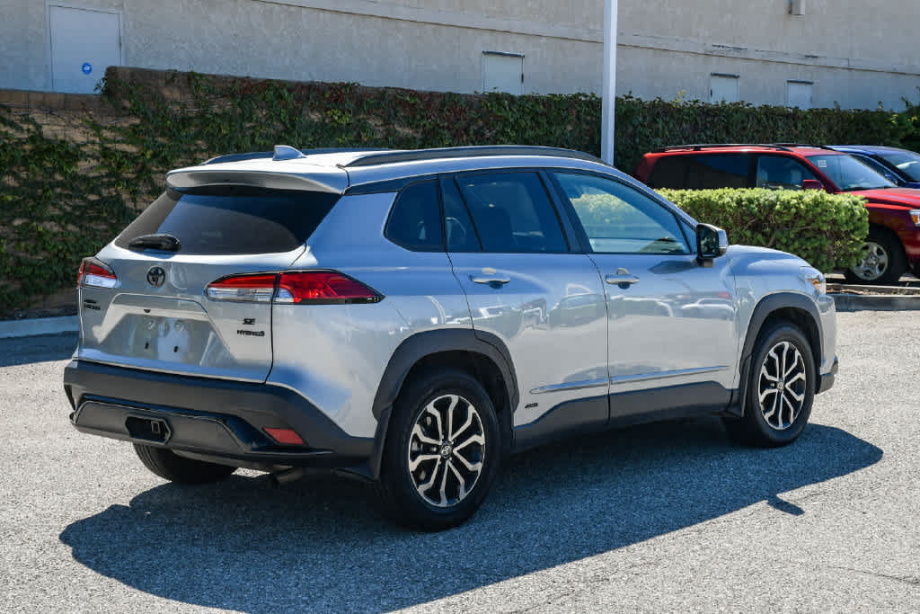 Used 2023 Toyota Corolla Cross AWD Hybrid image 9