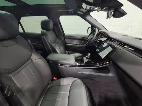 New 2026 Land Rover Range Rover Sport Dynamic SE AWD/4WD image 15