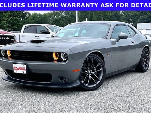 Used 2023 Dodge Challenger R/T Scat Pack w/ Plus Package RWD image 3