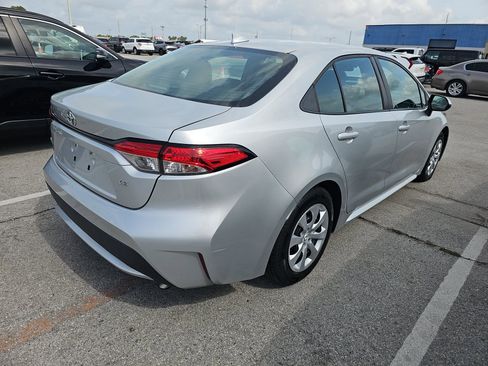 Used 2022 Toyota Corolla LE FWD image 6