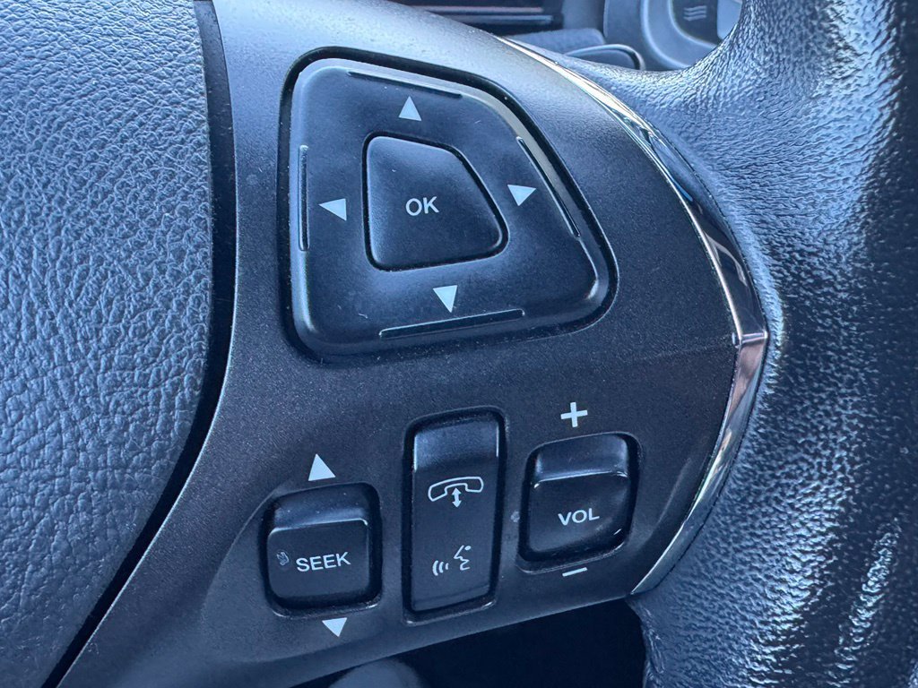 Used 2013 Lincoln MKS AWD image 19