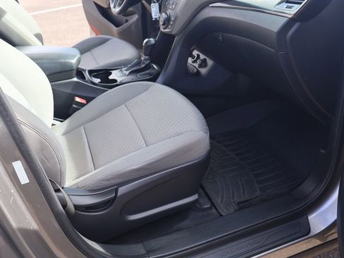 Used 2018 Hyundai Santa Fe Sport image 29