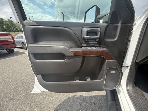 Used 2016 GMC Sierra 3500 SLT w/ Duramax Plus Package AWD/4WD image 17