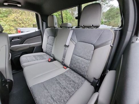 Used 2024 Chevrolet Colorado ZR2 w/ Technology Package image 28