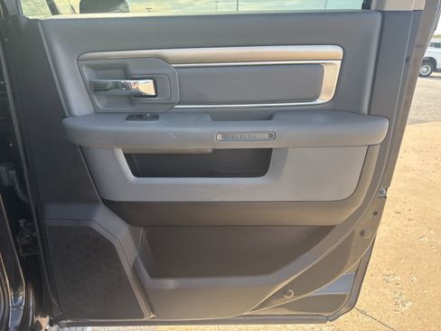 Used 2018 RAM 1500 Big Horn AWD/4WD image 30