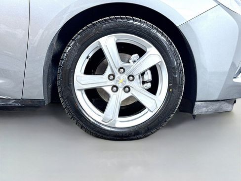 Used 2017 Chevrolet Volt LT w/ Comfort Package FWD image 44