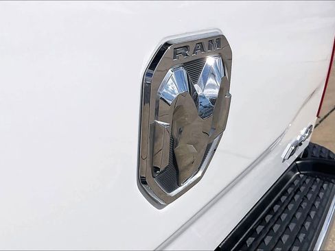 Used 2024 RAM 2500 Big Horn AWD/4WD image 29