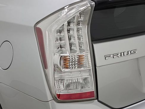 Used 2011 Toyota Prius Three w/ Navigation Pkg image 32