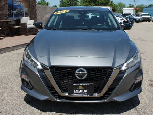 Used 2022 Nissan Altima 2.5 SR FWD image 8