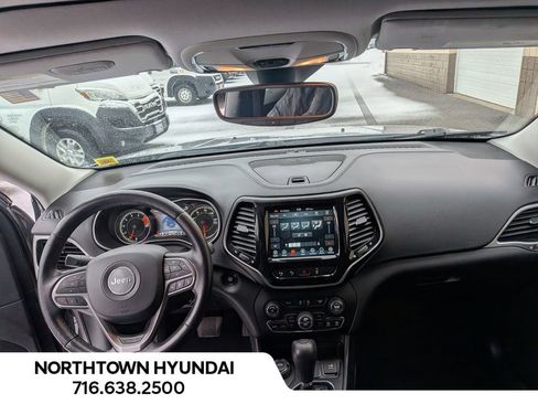 Used 2021 Jeep Cherokee Limited image 6