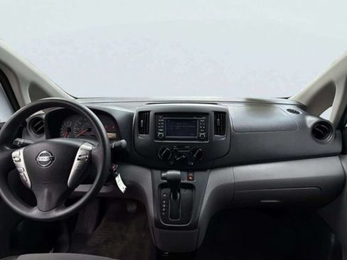 Used 2018 Nissan NV200 SV w/ Navigation Package FWD image 10