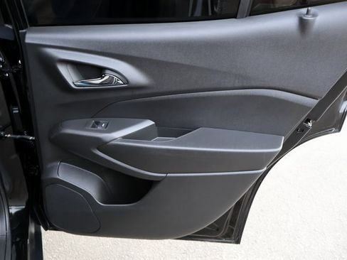 Used 2024 Chevrolet Trax RS image 20