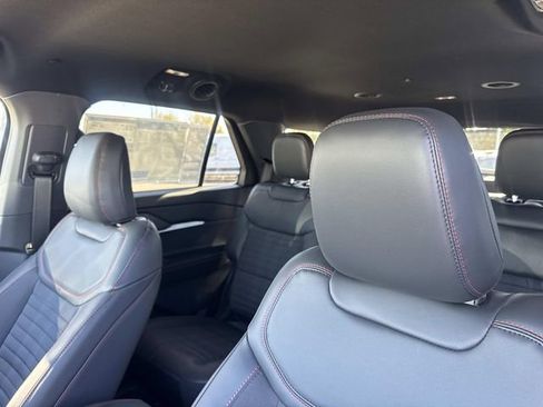 New 2026 Ford Explorer ST-Line image 21