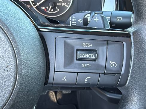 Certified 2022 Nissan Pathfinder S image 11