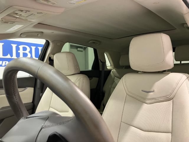 Used 2017 Cadillac XT5 Luxury w/ Driver Awareness Package FWD image 48