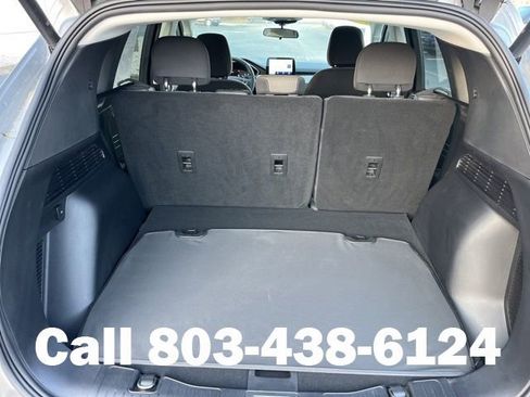 Used 2022 Ford Escape SE w/ SE Sport Appearance Package FWD image 30