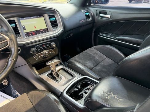 Used 2020 Dodge Charger Scat Pack w/ Plus Group RWD image 27