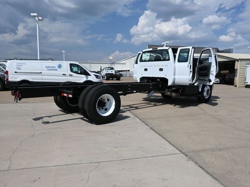 New 2026 Ford F650 2WD SuperCab Super Duty image 48