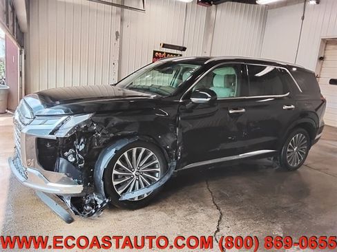 Used 2024 Hyundai Palisade Calligraphy AWD/4WD image 2