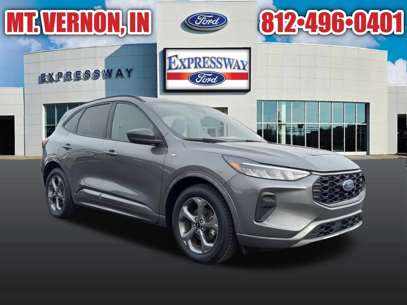 Used 2024 Ford Escape ST-Line w/ Cold Weather Package FWD image 5