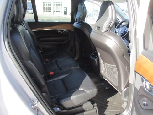 Certified 2023 Volvo XC90 B6 Plus w/ Protection Package Premier image 14