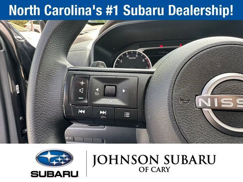 Used 2023 Nissan Rogue S image 14