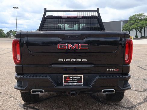 Used 2024 GMC Sierra 1500 AT4 w/ Technology Package AWD/4WD image 15