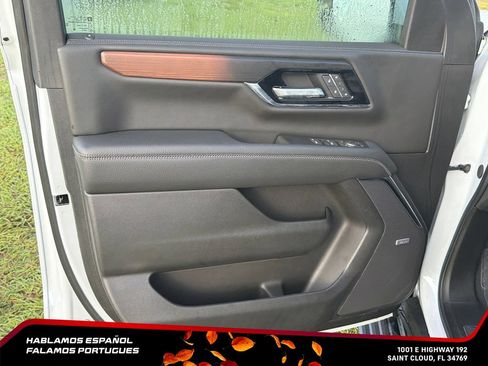 New 2026 GMC Yukon XL Denali w/ Sun & Power Step Package AWD/4WD image 12
