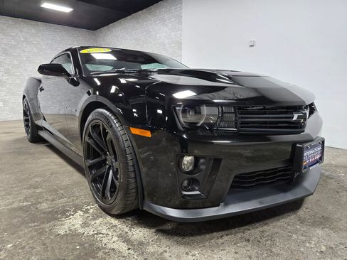 Used 2014 Chevrolet Camaro ZL1 RWD image 4