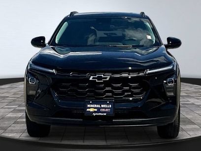 New 2026 Chevrolet Trax LT w/ Midnight Edition