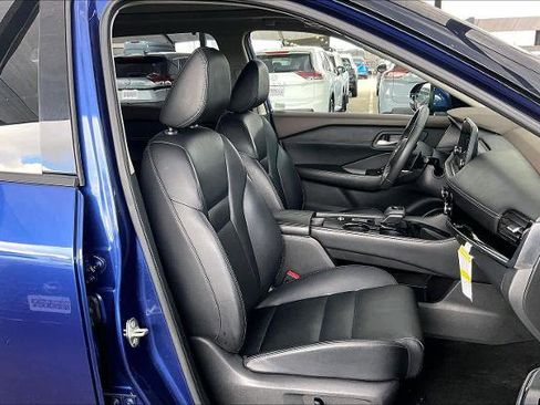 Certified 2023 Nissan Rogue SL w/ SL Premium Package image 8