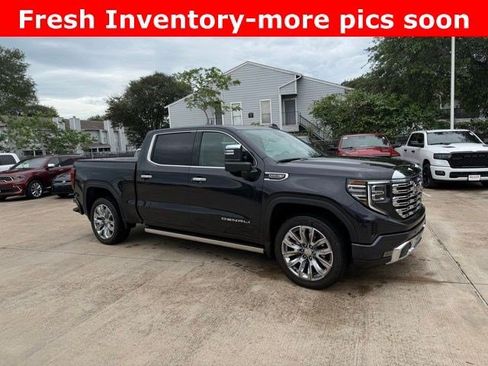 Used 2025 GMC Sierra 1500 Denali w/ Denali Reserve Package AWD/4WD image 2