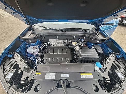 New 2025 Volkswagen Atlas SEL image 21